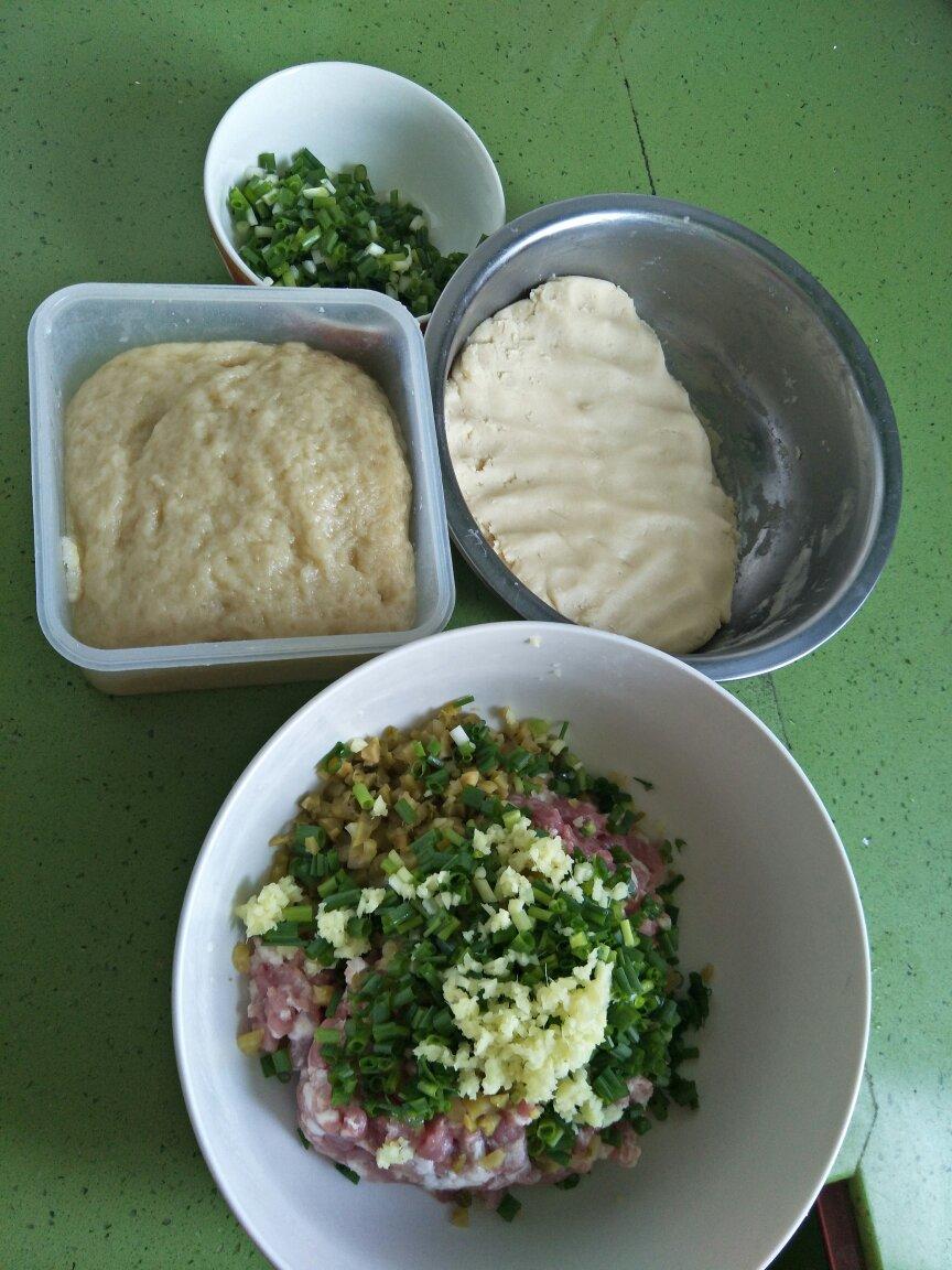 泳式鲜肉榨菜月饼