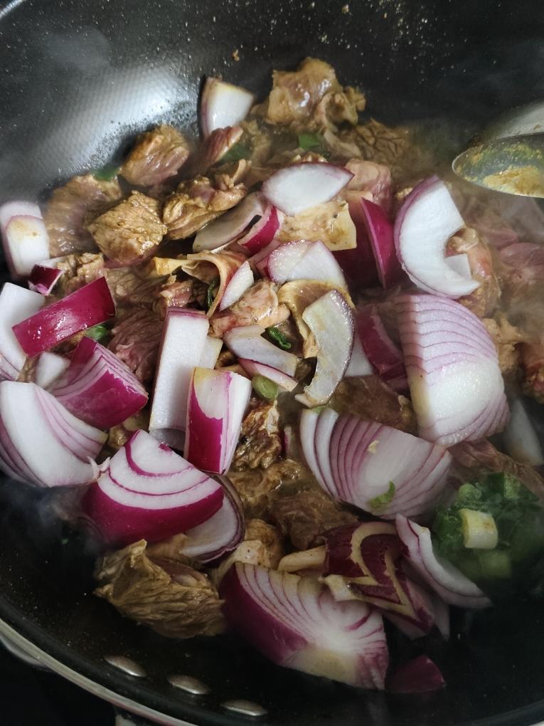 咖喱土豆烩牛腩【只做新手简单菜谱】