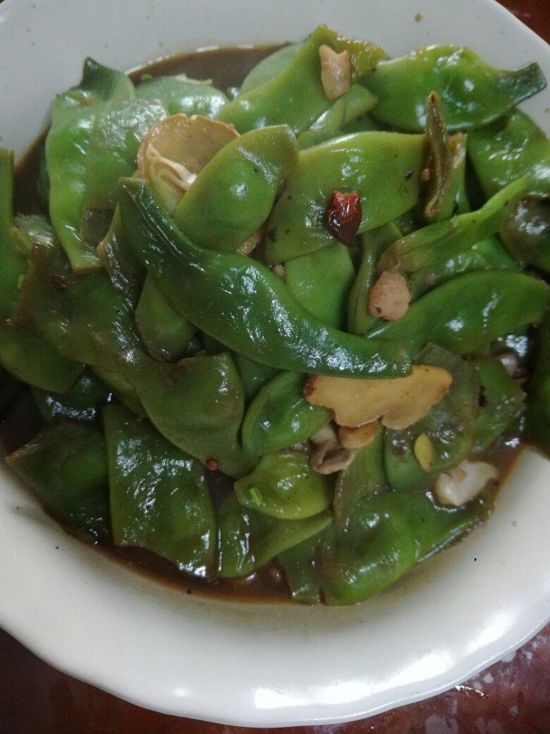 五花肉炖东北油豆角，秋季限定美味～