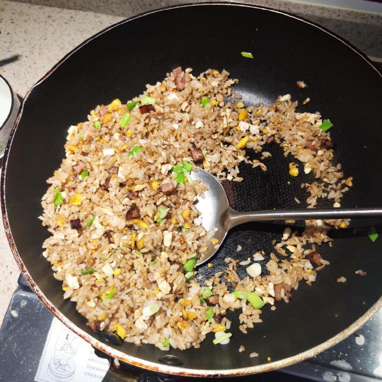 厨师长教你“蛋炒饭”如何做才好吃，答案都在这里面！