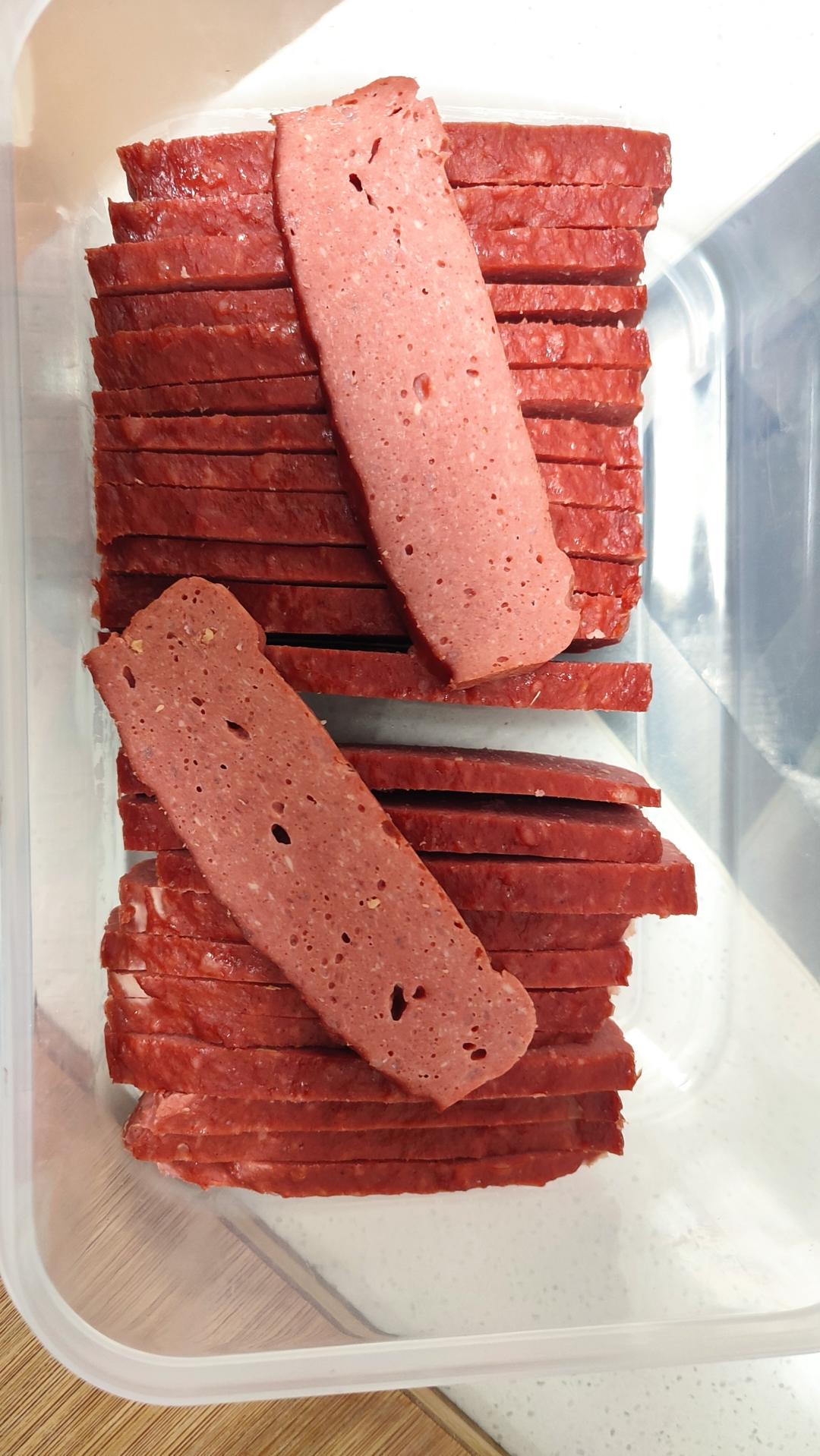 别再给孩子买火腿肠了！试试这款自制午餐肉  无添加肉香软（适合一岁以上婴幼儿辅食）蒸肉糕，蒸午餐肉