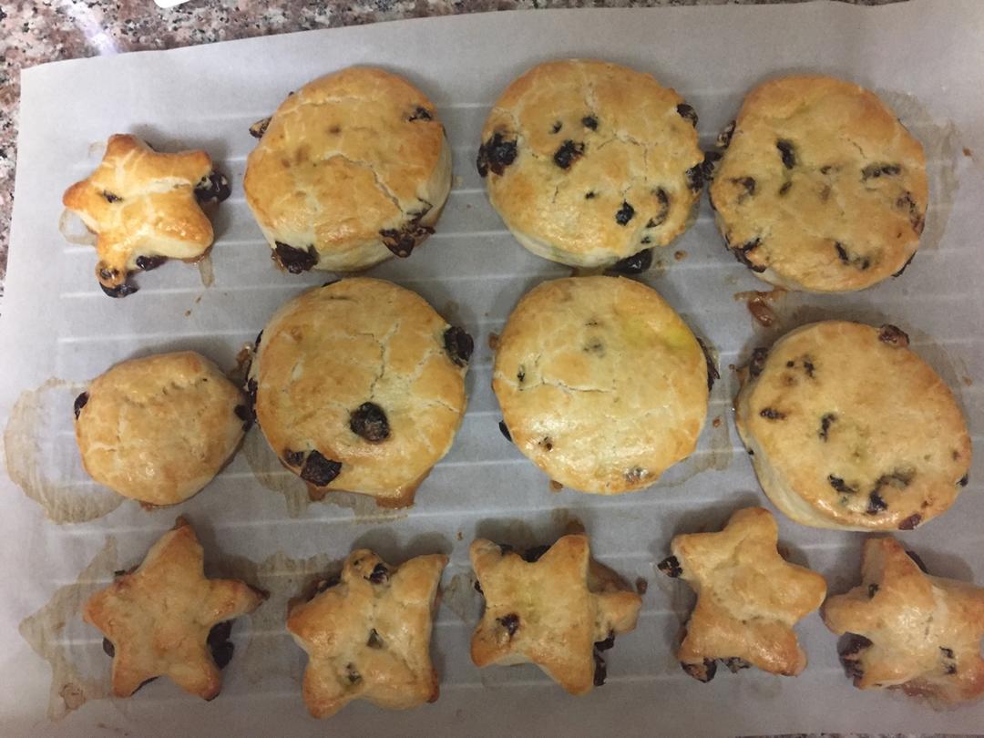 快手淡奶油蔓越莓司康（零失败）