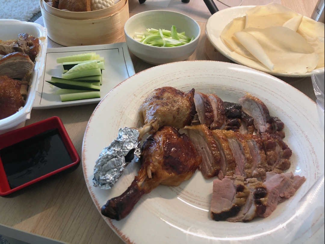 家庭版脆皮北京烤鸭（含荷叶饼和甜面酱做法）