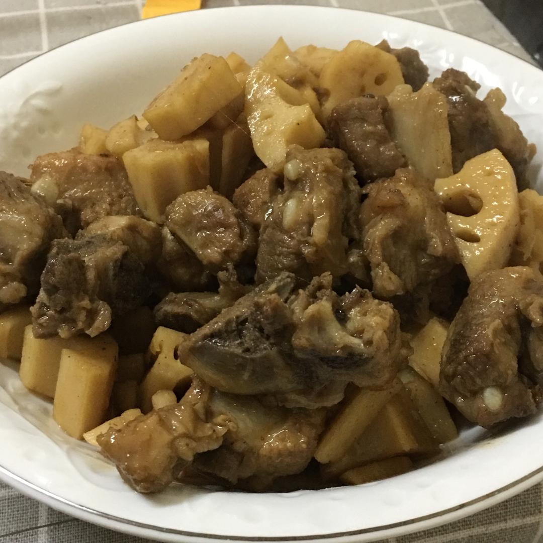 排骨烧莲藕