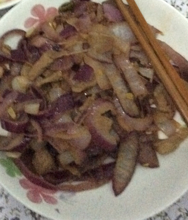 洋葱炒肉