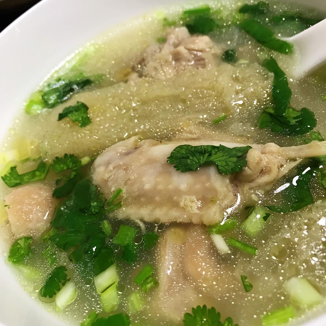 竹荪鸡汤