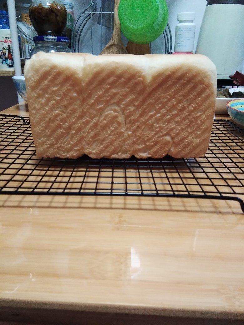 【曼达小馆】松松软软还带奶香的西式大馒头：牛奶吐司