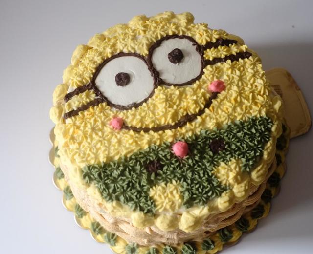 小黄人卡通生日蛋糕（花篮版本8寸）的做法