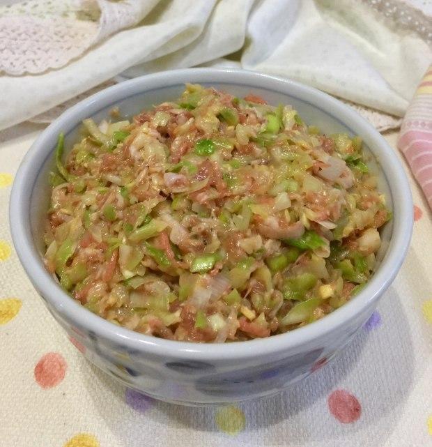 白菜猪肉馅水饺肉馅做法的做法