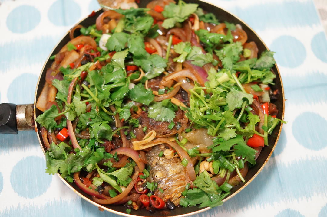 秘制烤鱼（不用烤箱的烤鱼）