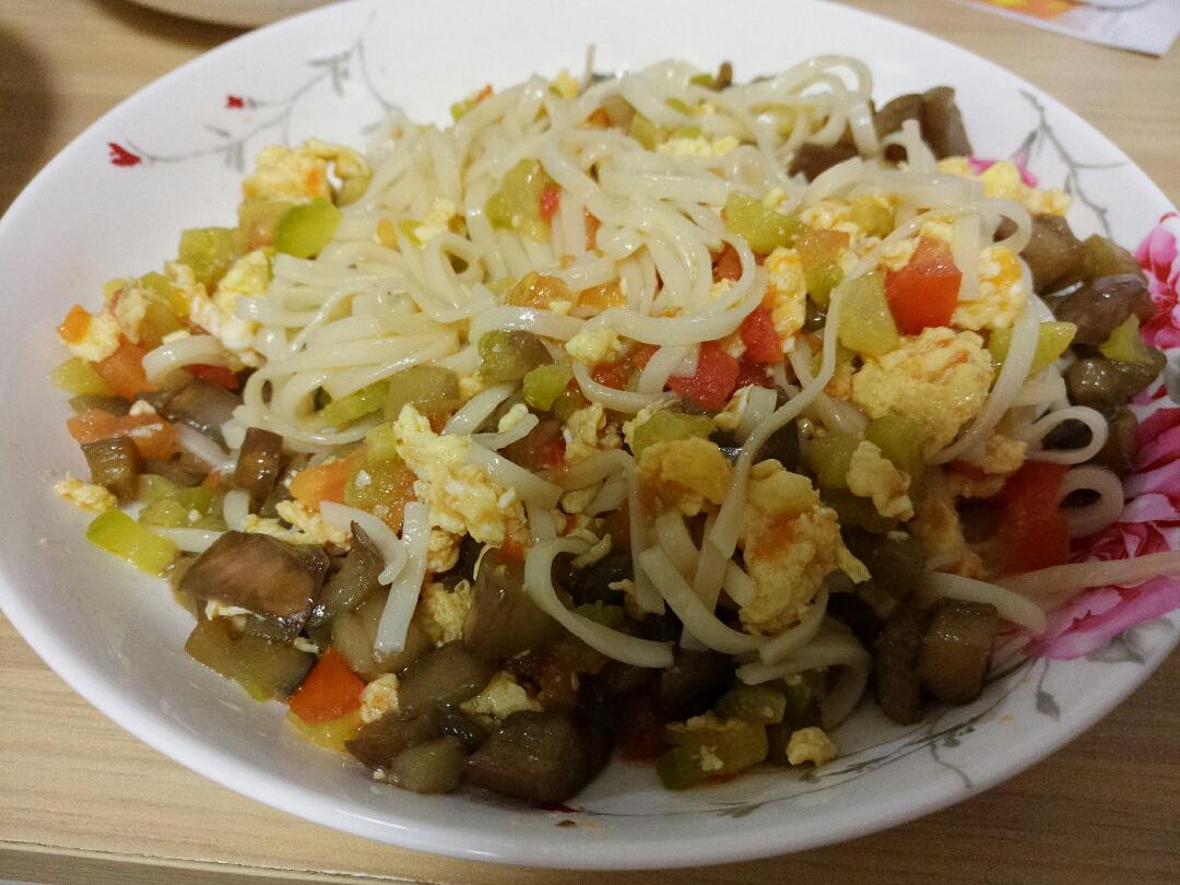 西红柿鸡蛋炒苦瓜