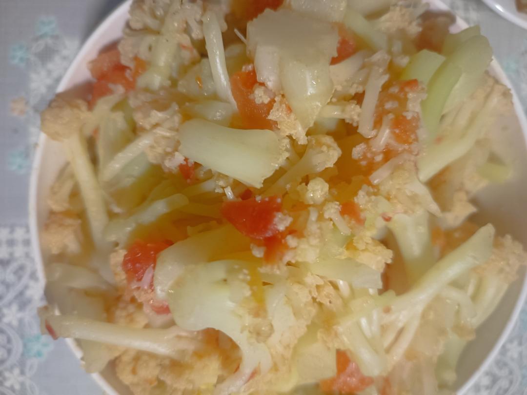 西红柿炒菜花（夏季开胃菜）