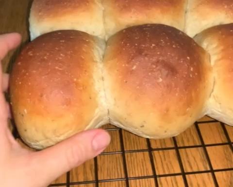 纯奶手撕吐司的做法 步骤1