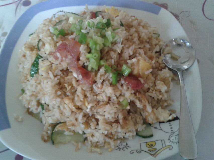 土豆虾仁腊肠炒饭