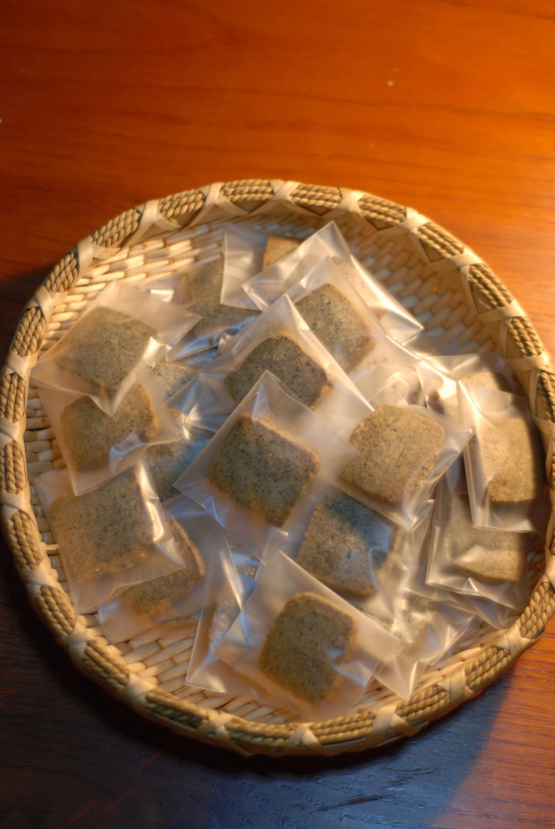 酥脆喷香，制作简单的黑芝麻饼干/烘焙视频饼干篇4