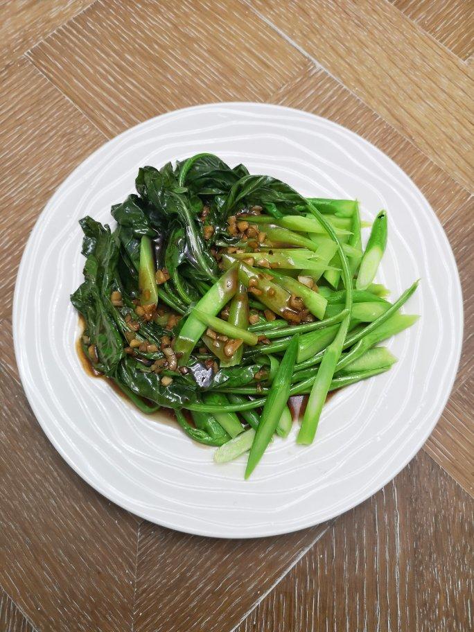 蚝油芥蓝，改刀后的比不改刀好吃百倍
