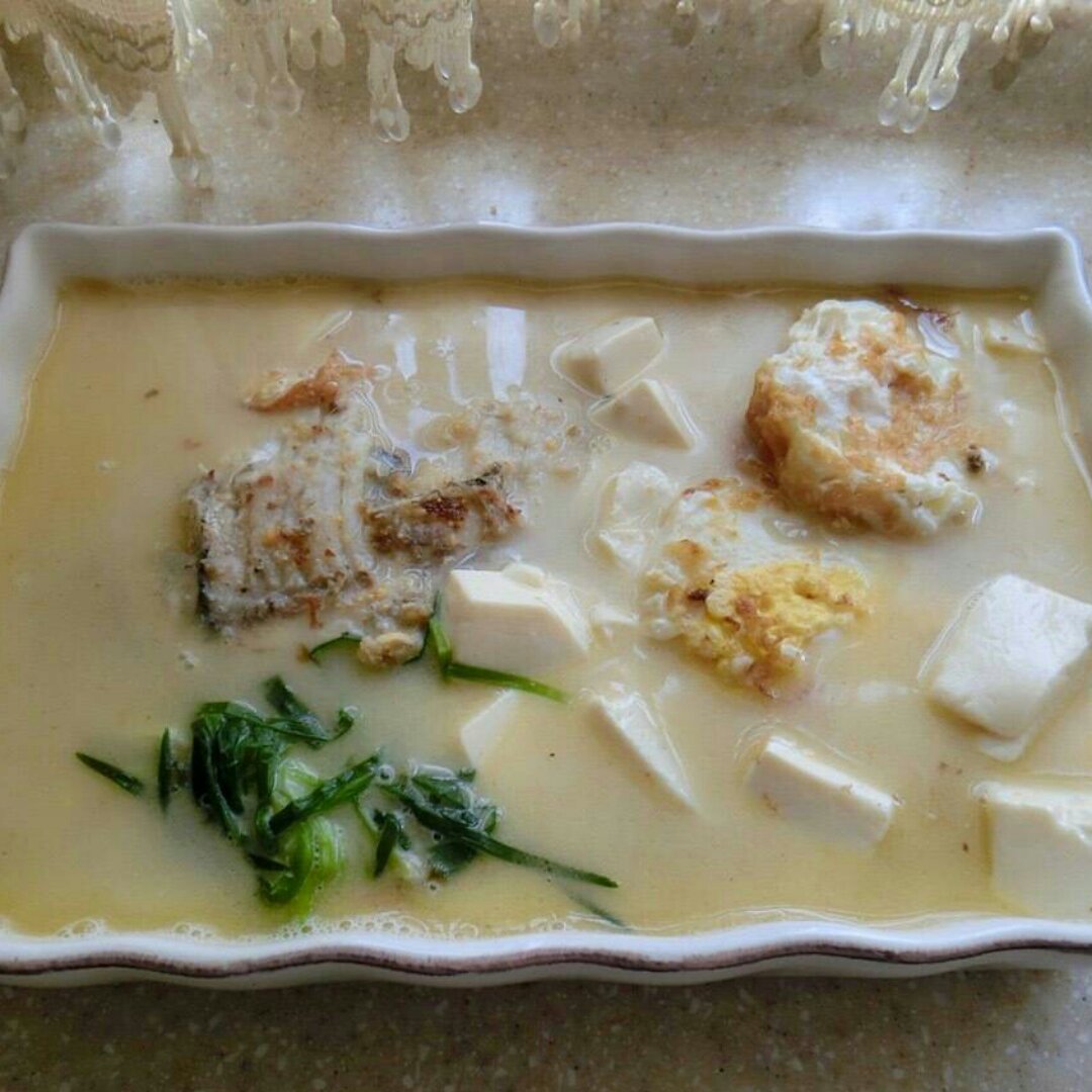 鲫鱼豆腐汤