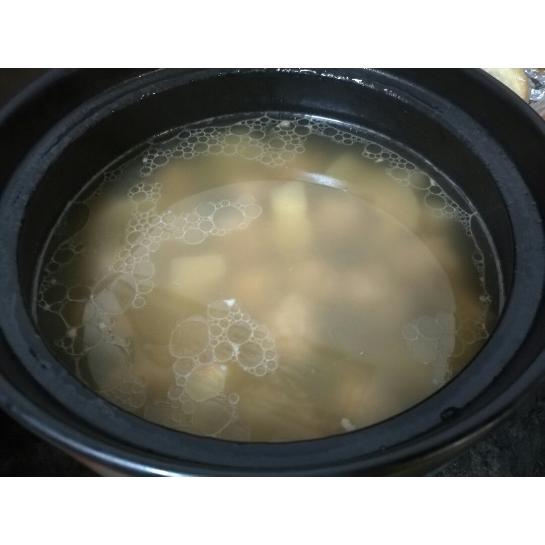 雪梨肉丸汤