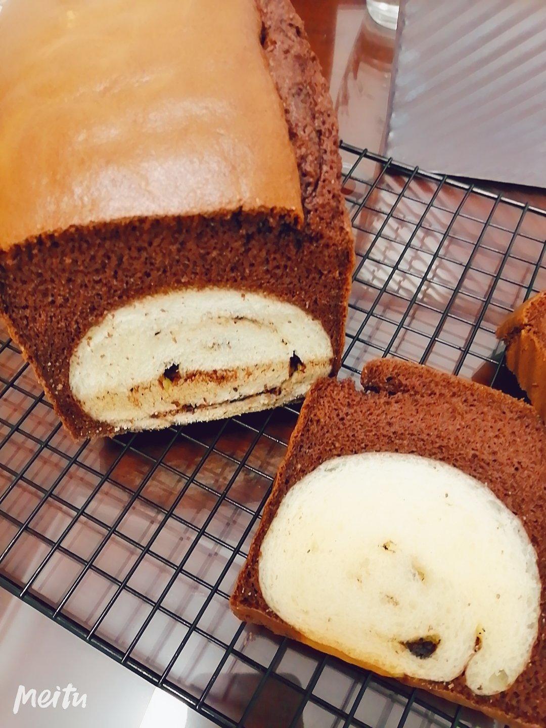 一次成功的黑钻吐司｜蛋糕➕面包的神仙搭配