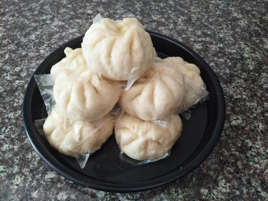 云朵般松软爆浆蜜汁叉烧包