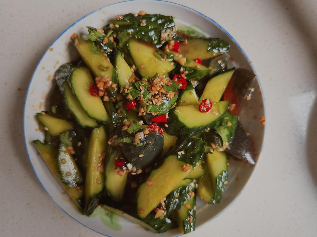 夏日开胃小凉菜“皮蛋拌黄瓜🥒”开胃减脂