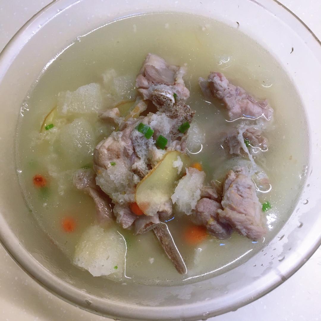 竹荪排骨汤
