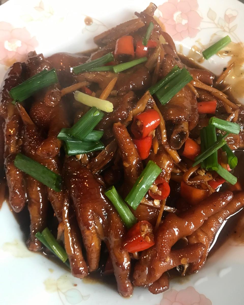香辣烧鸡爪