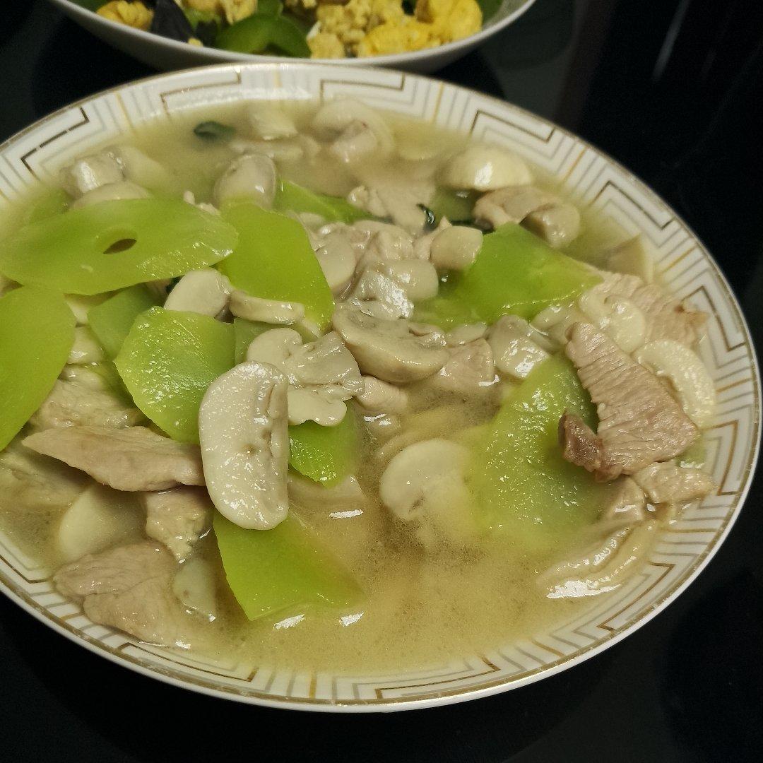 “鲜”美的简单快手菜——素炒鲜口蘑