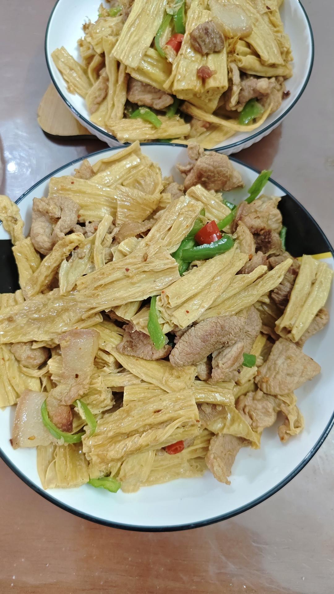 腐竹炒肉