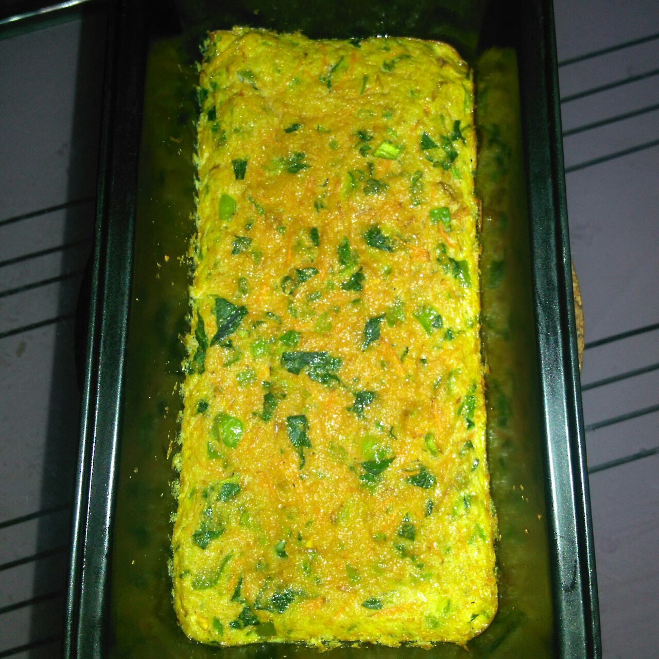 芹菜叶胡萝卜蛋饼