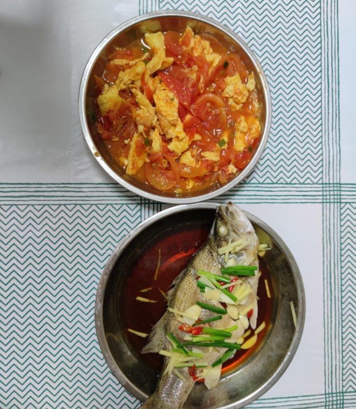 番茄炒鸡蛋（超浓的番茄味）
