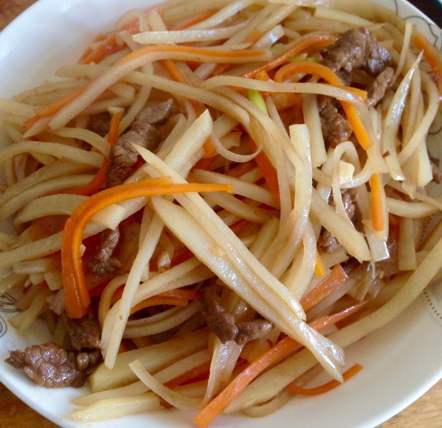 炒胡萝卜土豆丝