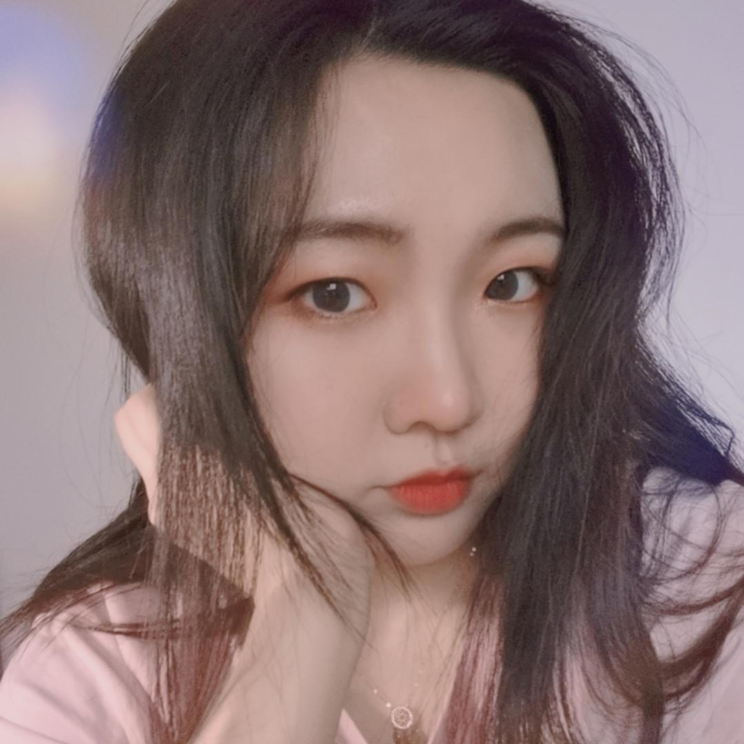 cc爱美食也爱好身材