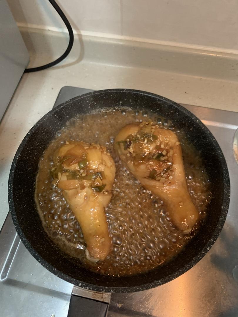 🔥好吃到飙泪的秘汁多汁蒜香鸡腿，鲜嫩到流口水。