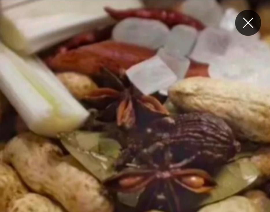 美善品慢煮塞系列。卤味花生，盐水花生，秘制卤水