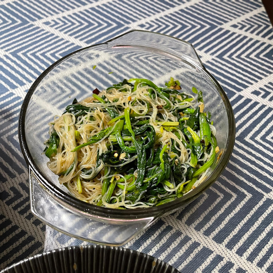 万能凉拌菜料汁（凉拌菠菜粉丝）