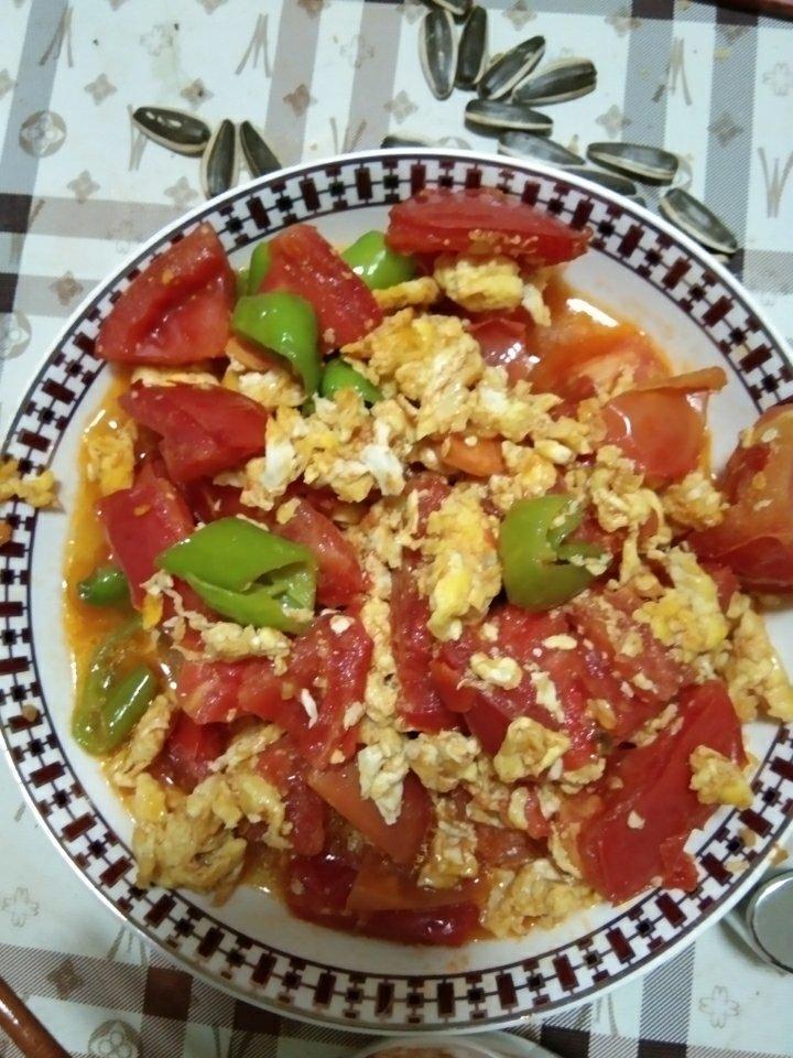 西辣蛋●西红柿辣子炒鸡蛋