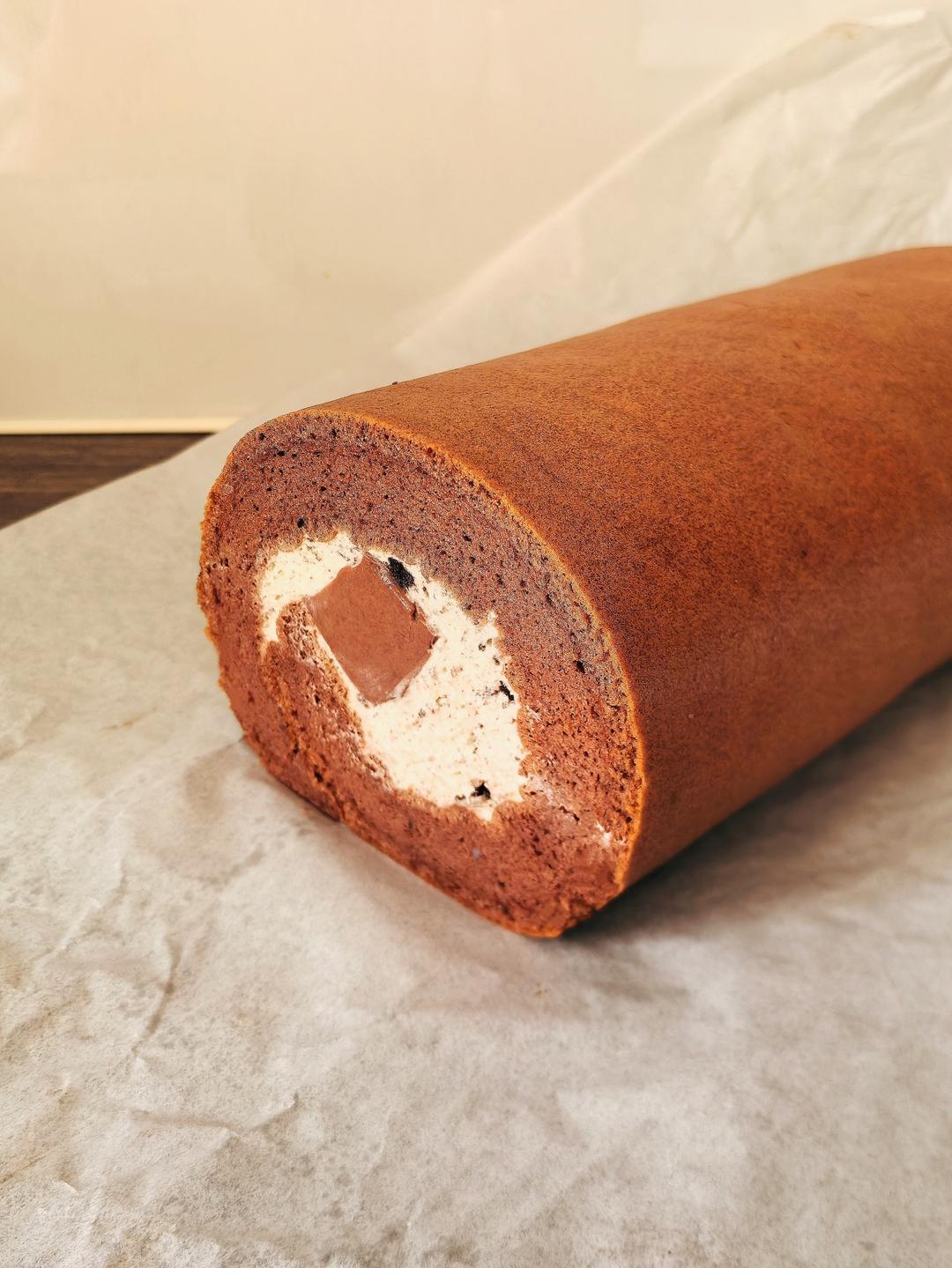 巧克力奶冻双色奶油卷卷