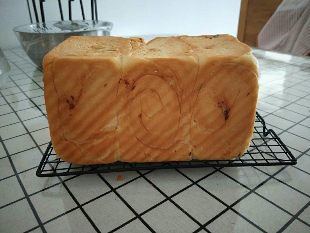 绵软细腻Q弹的酸奶吐司