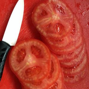 西红柿与白糖的约会的做法 步骤2