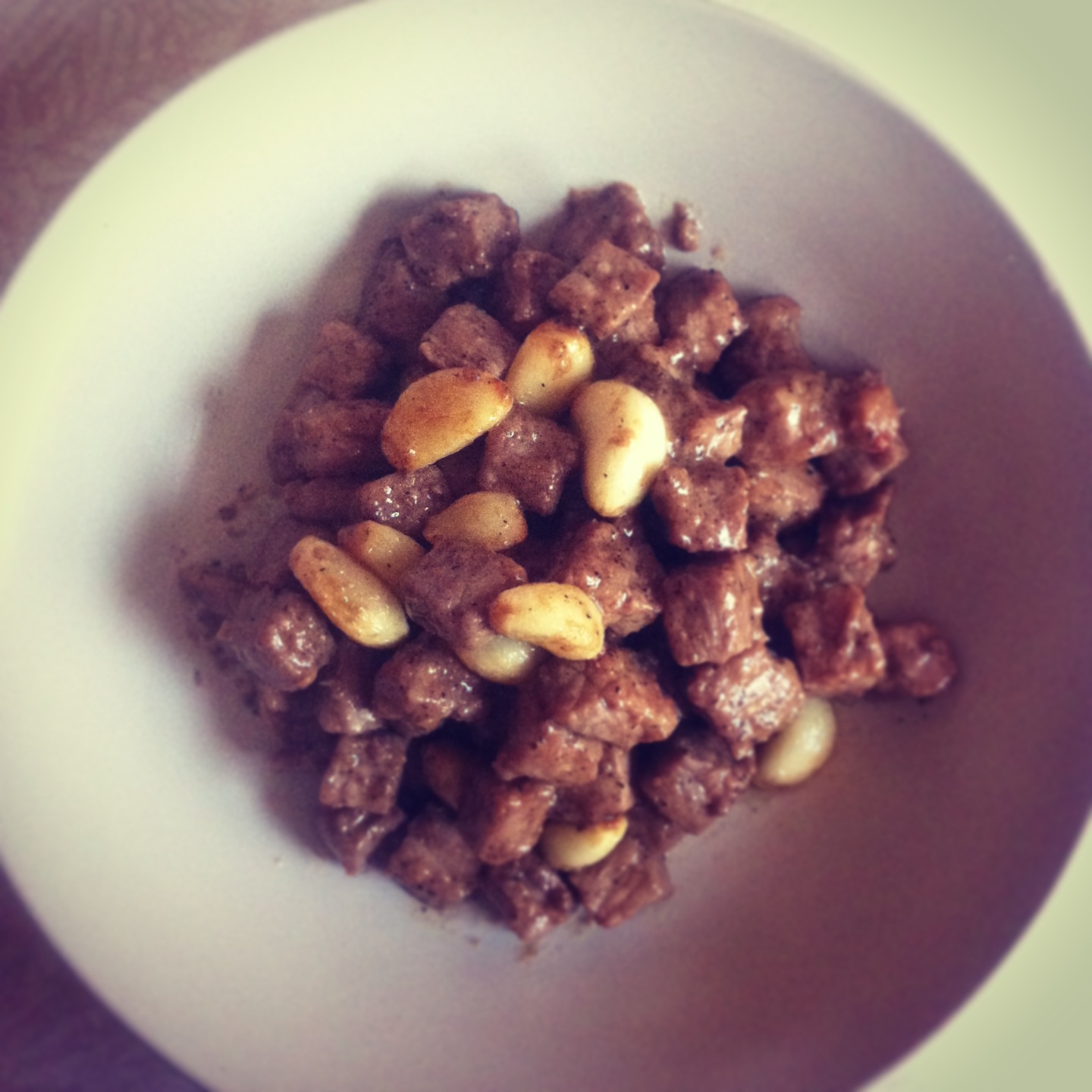 黑蒜子牛肉粒