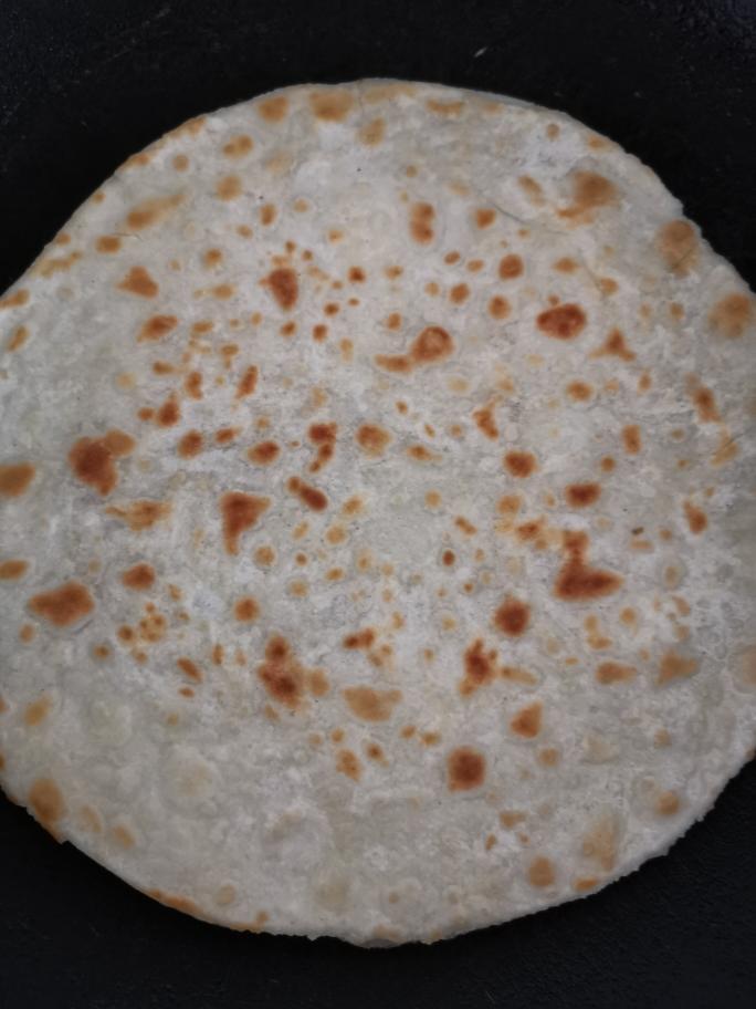 山东韭菜肉粉皮菜塌饼的做法