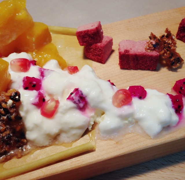 香芒爆破奶酪彩彩酸奶垒