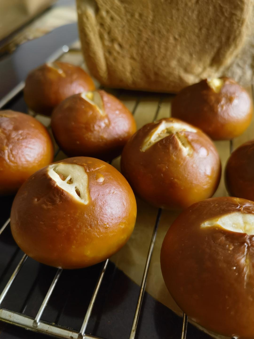 碱水小丸子（超可爱好操作的碱水面包）