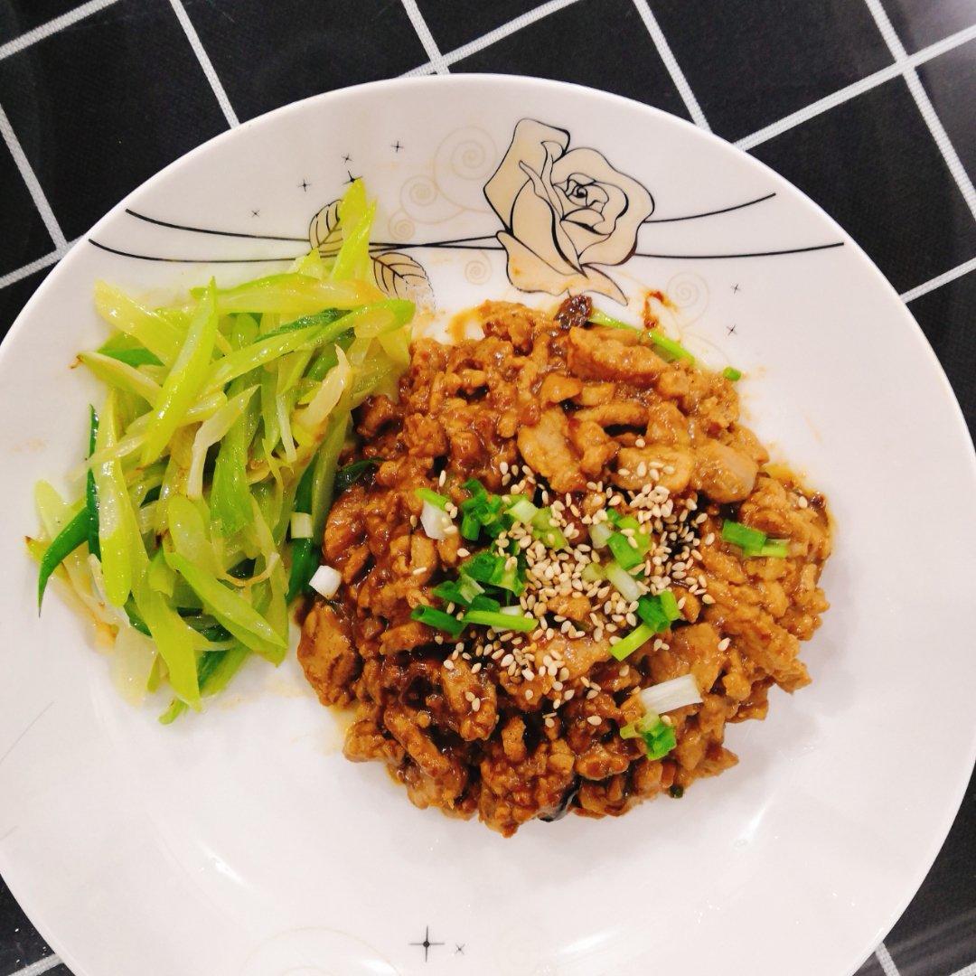 京酱肉丝