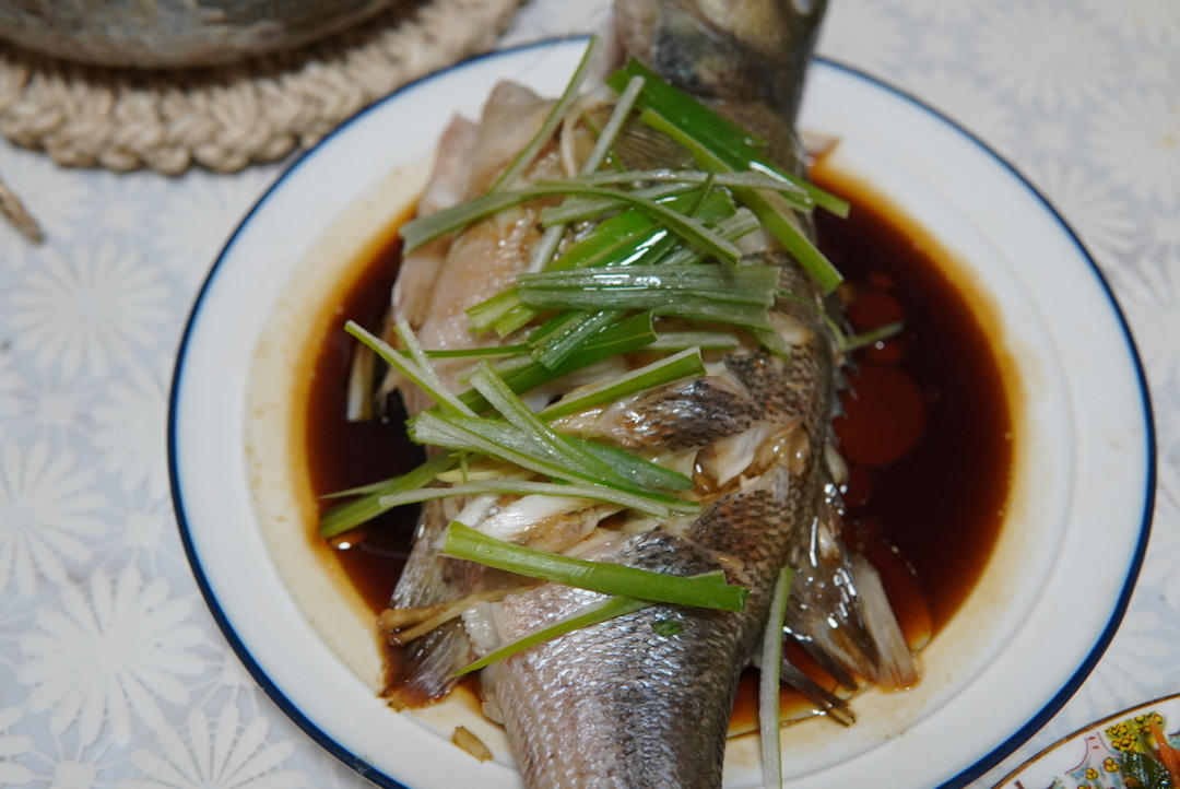 清蒸鲈鱼