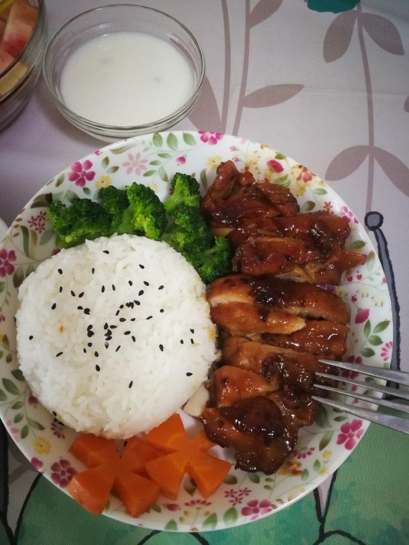 照烧鸡腿饭