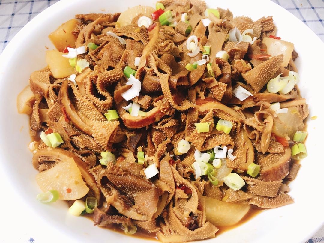 迦陵羽做的萝卜焖牛肚