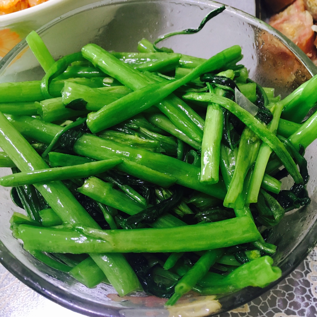 炝炒空心菜（不黑的秘密）