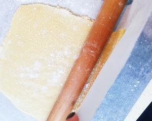 KIRI奶油芝士食谱-混合浆果冻芝士挞的做法 步骤7